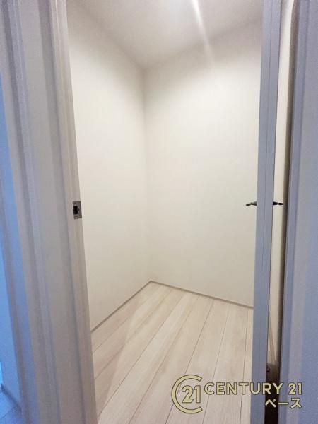 生駒市東菜畑２丁目 ／新築一戸建の内装|■現地撮影写真■こちらは納戸となっております。