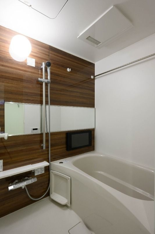 Vinoプレジオ本町の浴室