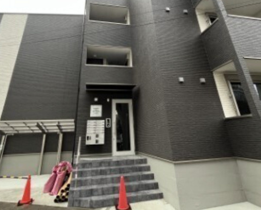 ジーメゾン与野本町のエントランス