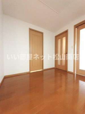 【その他】 | リヴァーパークＢ