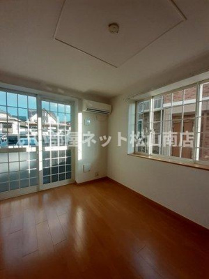 【居間・リビング】 | リヴァーパークＢ