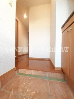 【玄関】 | リヴァーパークＢ