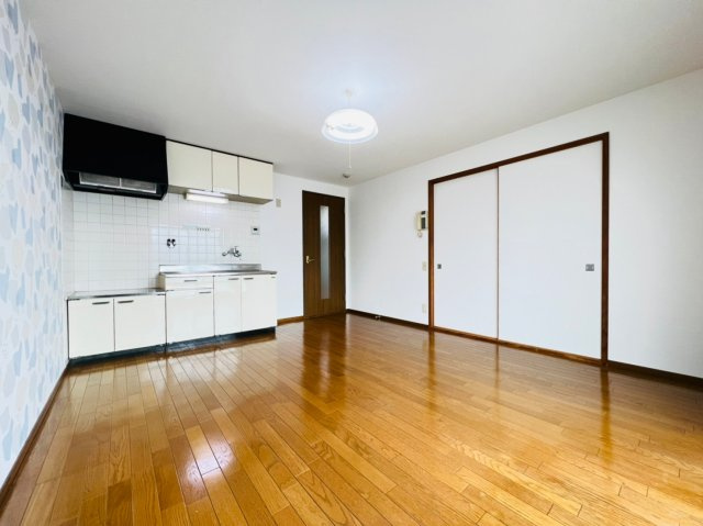 メイゾーン霞ヶ丘の居間・リビング