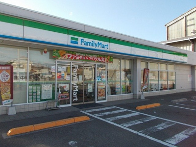 【周辺】 | ロータスビレッジあいゆうＡ棟 | ファミリーマート伊予下吾川店様まで550m