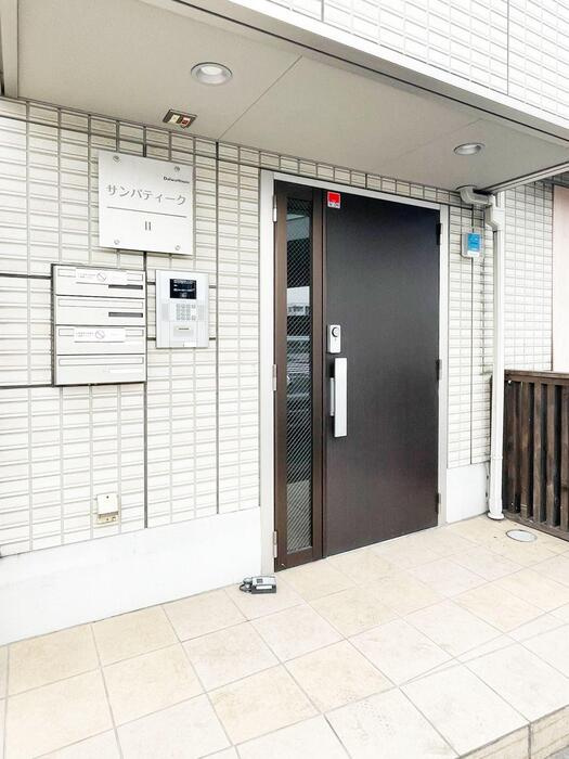 サンパティークⅡのエントランス