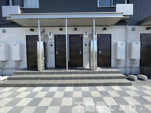 パーシモンハイツの駐車場