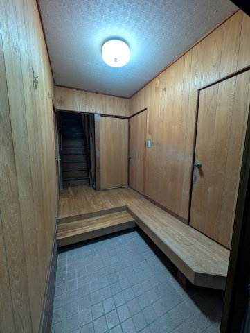 中古住宅　岩崎の玄関