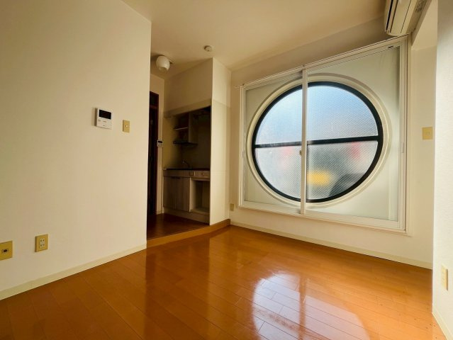 アールドリキューの居間・リビング