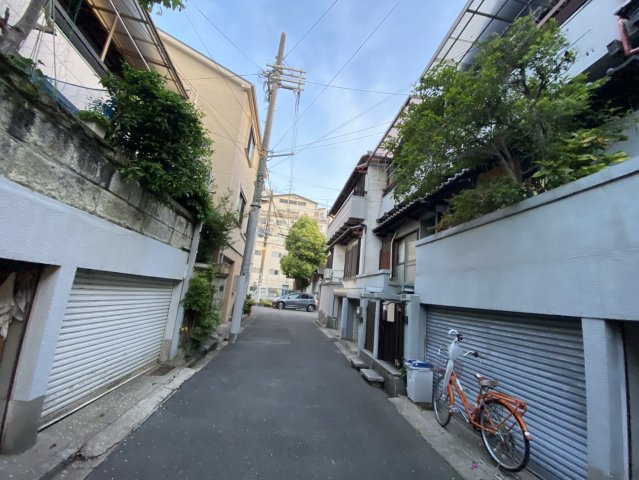 大阪市城東区野江３丁目テラスハウスの前面道路含む現地写真|前面道路です！北側から撮影！