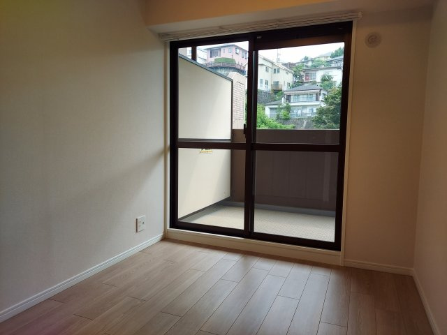 ダイアパレス宝塚月見山の洋室|洋室約4.3帖