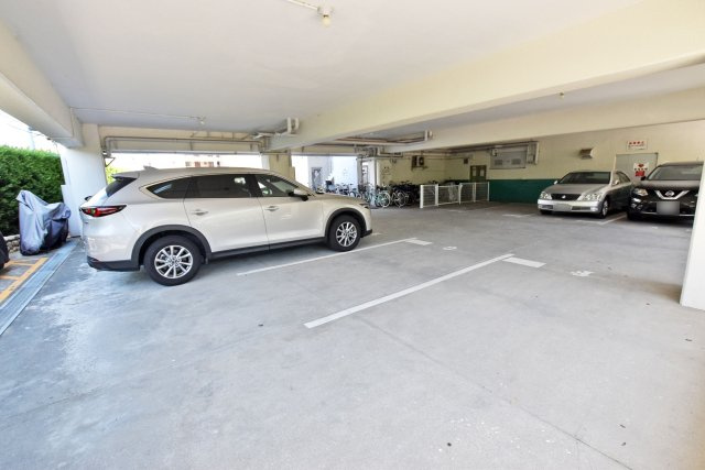 イトーピア武庫之荘の駐車場|駐車場月額料金：9000円
※空き状況は要確認