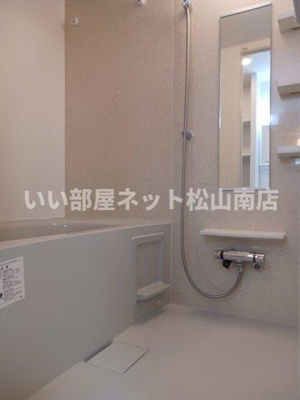 【浴室】 | メゾン・ダンダン