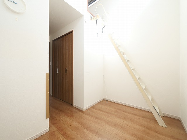 南肘塚町一戸建の洋室|きれいな洋室です
