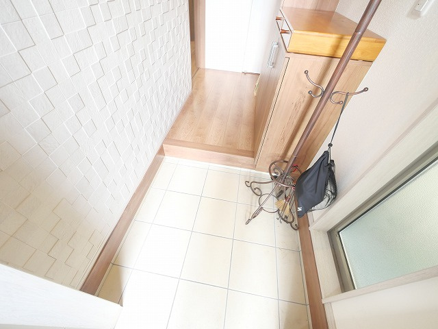 南肘塚町一戸建の玄関|シンプルで使いやすい玄関です