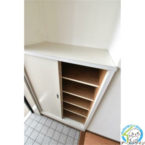 ロイヤルコーポ野添の収納|パース写真