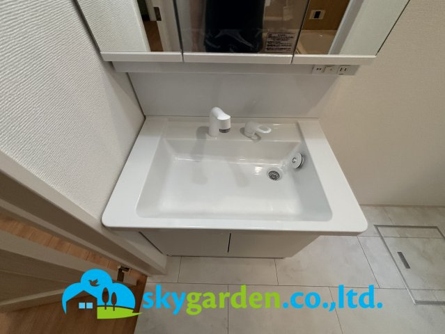 平塚市龍城ケ丘26番　新築戸建　全4棟C号棟の独立洗面台