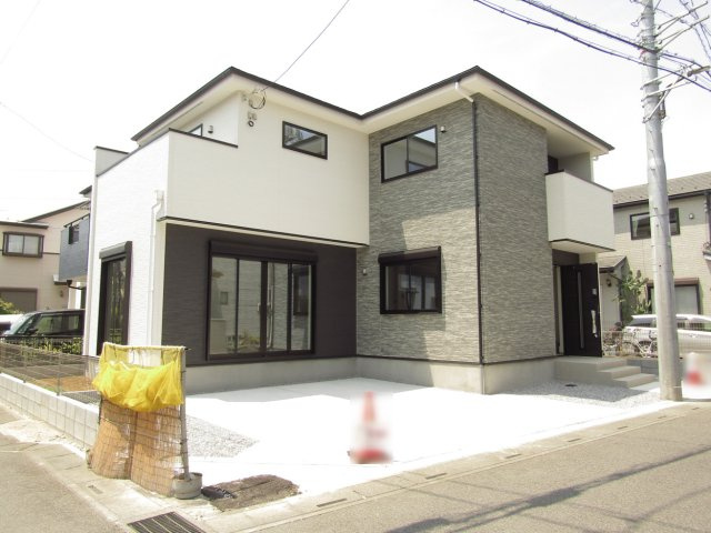 草加市稲荷2丁目 新築分譲住宅の外観