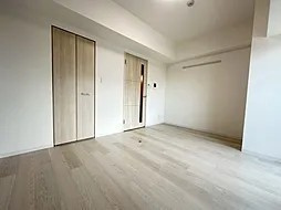 ガーデンクォーツ摂津正雀の居間・リビング