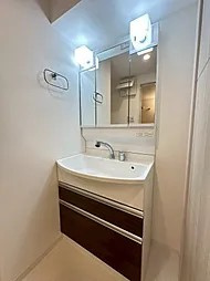 ガーデンクォーツ摂津正雀の洗面所