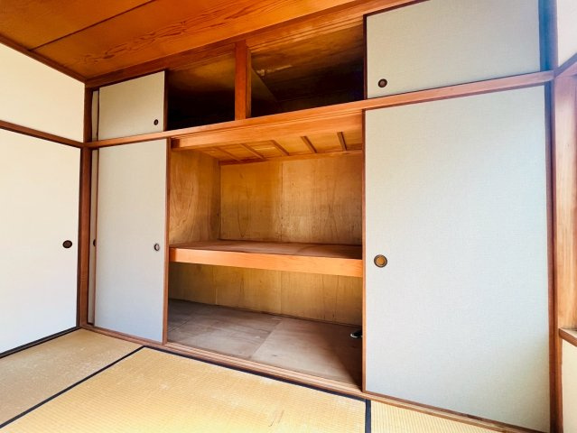 東垂水戸建の収納