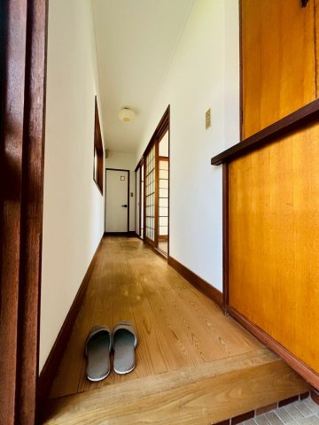 東垂水戸建の玄関