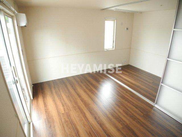 D-room真崎の洋室