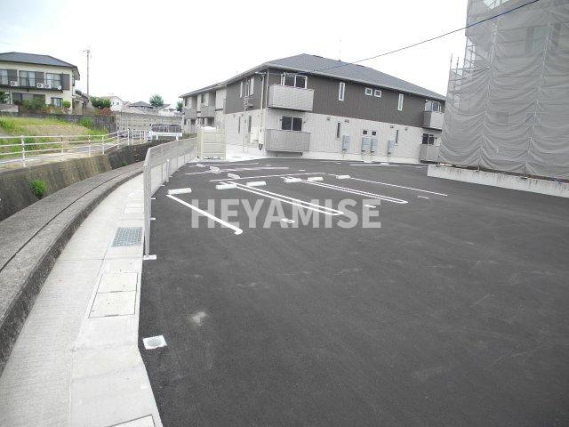 D-room真崎の駐車場