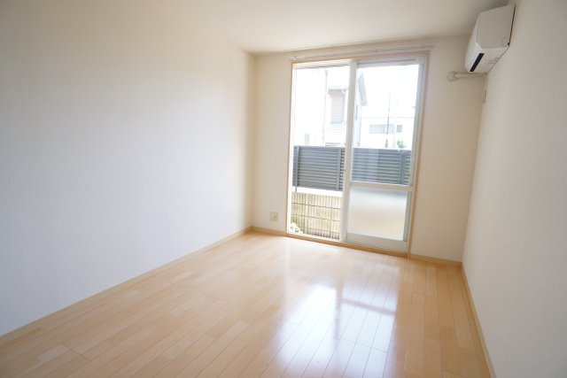 シャーメゾン逆瀬川Ａ棟の寝室