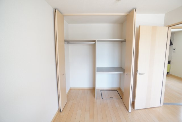 シャーメゾン逆瀬川Ａ棟の収納