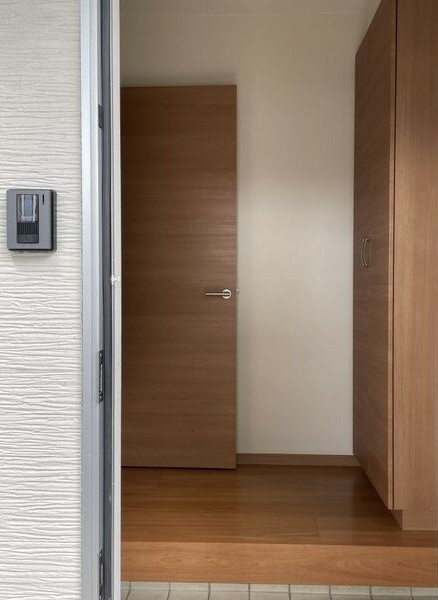 Ｏｌｅｔｈ ＴｏｙｏｙａｍａⅢの玄関