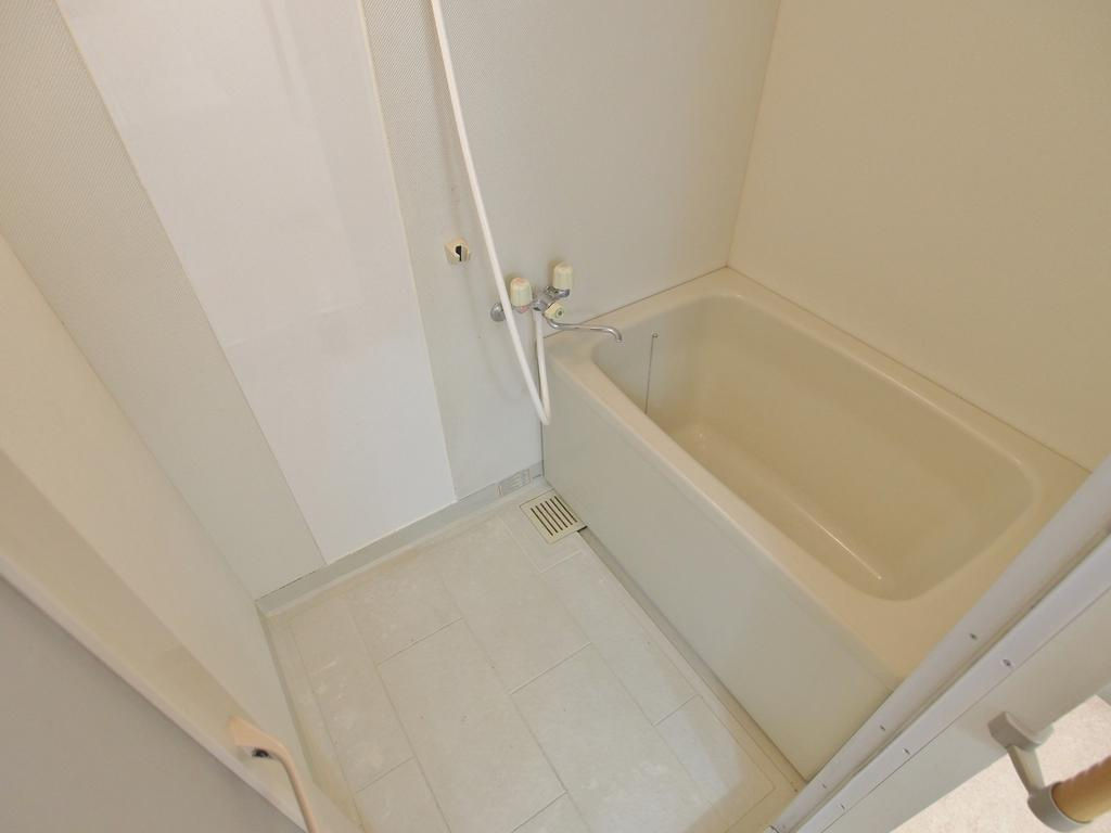 アピアイレブンの浴室|※写真は別部屋です。