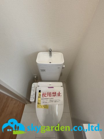 平塚市龍城ケ丘26番　新築戸建　全4棟A号棟のトイレ