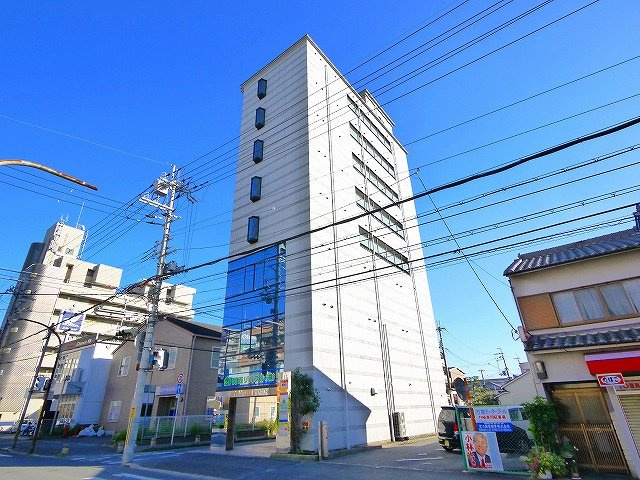 ＫＢＫ三条ビルの外観|きれいな外観です