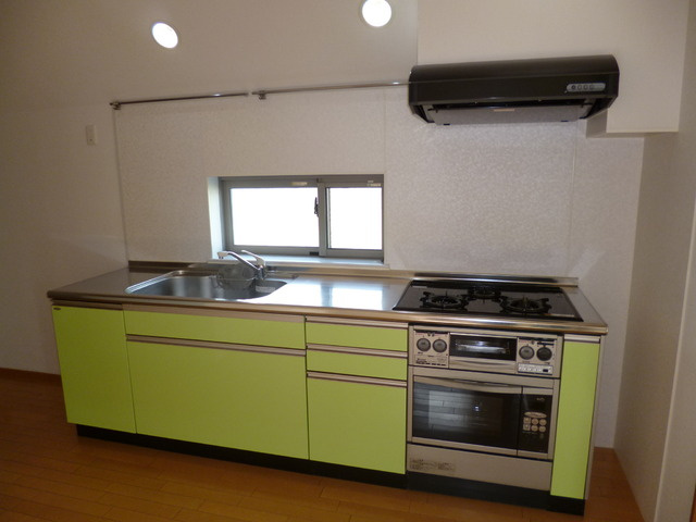 カサ　デ　ノンナのキッチン|★ガス３口キッチン※オーブン付き★