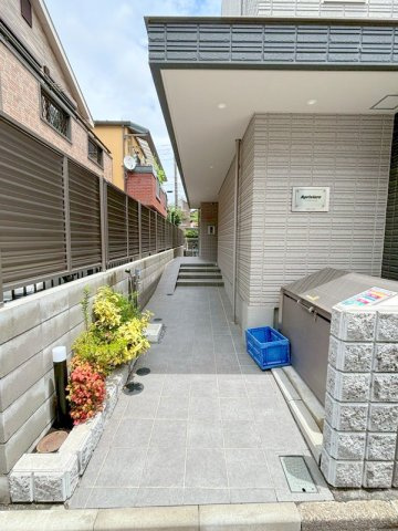 アプリヴィエールのエントランス