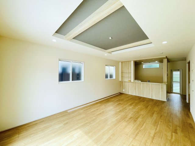 【居間・リビング】 | 深谷市上柴町西5丁目　ブルーミングガーデン　新築戸建　全1棟　1号棟