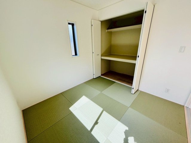 クワイエ　岐阜市河渡第１　全4区画分譲の和室|一室あると便利な和室は、ご来客時はもちろん、お子様のお昼寝や遊び場、寝室としてもご利用いただけます。
日本の良き文化を引き継ぐ、色々な用途で使える、癒しの空間です。