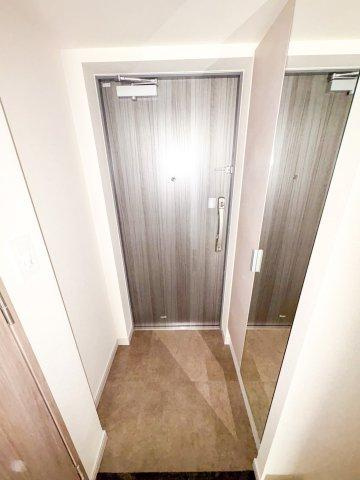 プレサンス桜川グロワールの玄関