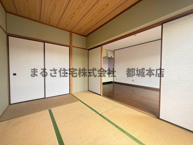 ピアコート旭21の和室