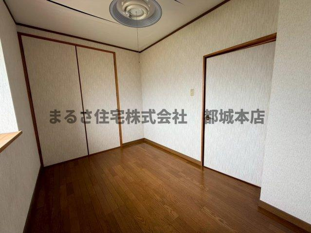 ピアコート旭の洋室