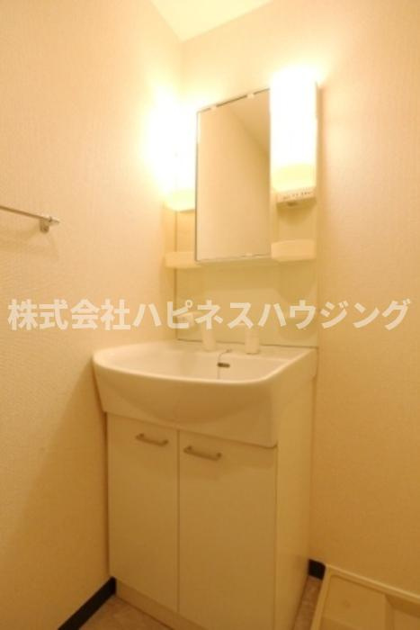 アルカンシェル606の独立洗面台