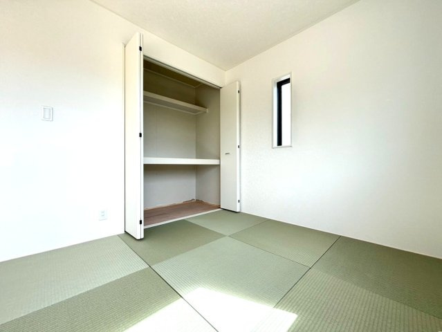 クワイエ　岐阜市河渡第１　全4区画分譲の和室|一室あると便利な和室は、ご来客時はもちろん、お子様のお昼寝や遊び場、寝室としてもご利用いただけます。
日本の良き文化を引き継ぐ、色々な用途で使える、癒しの空間です。