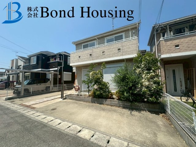 令和７年3月リフォーム済み　玉津町今津　中古戸建の駐車場