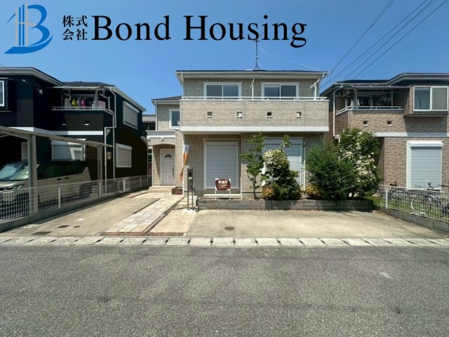 令和７年3月リフォーム済み　玉津町今津　中古戸建の駐車場