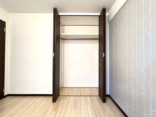 ◆京阪丹波橋駅徒歩４分◆リフォーム済み◆スーパー徒歩５分◆子育て環境良好◆ライオンズマンション伏見の洋室|洋室　クローゼット