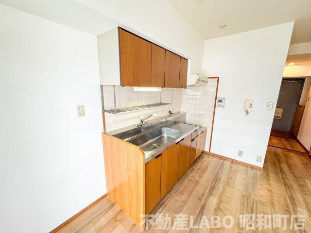  ラウンド東田辺のキッチン