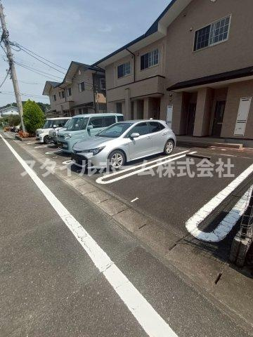 ハイステージ桜Aの駐車場
