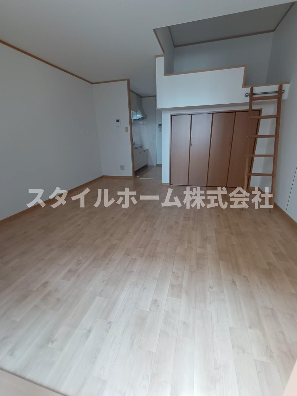 ハイステージ桜Aの居間・リビング