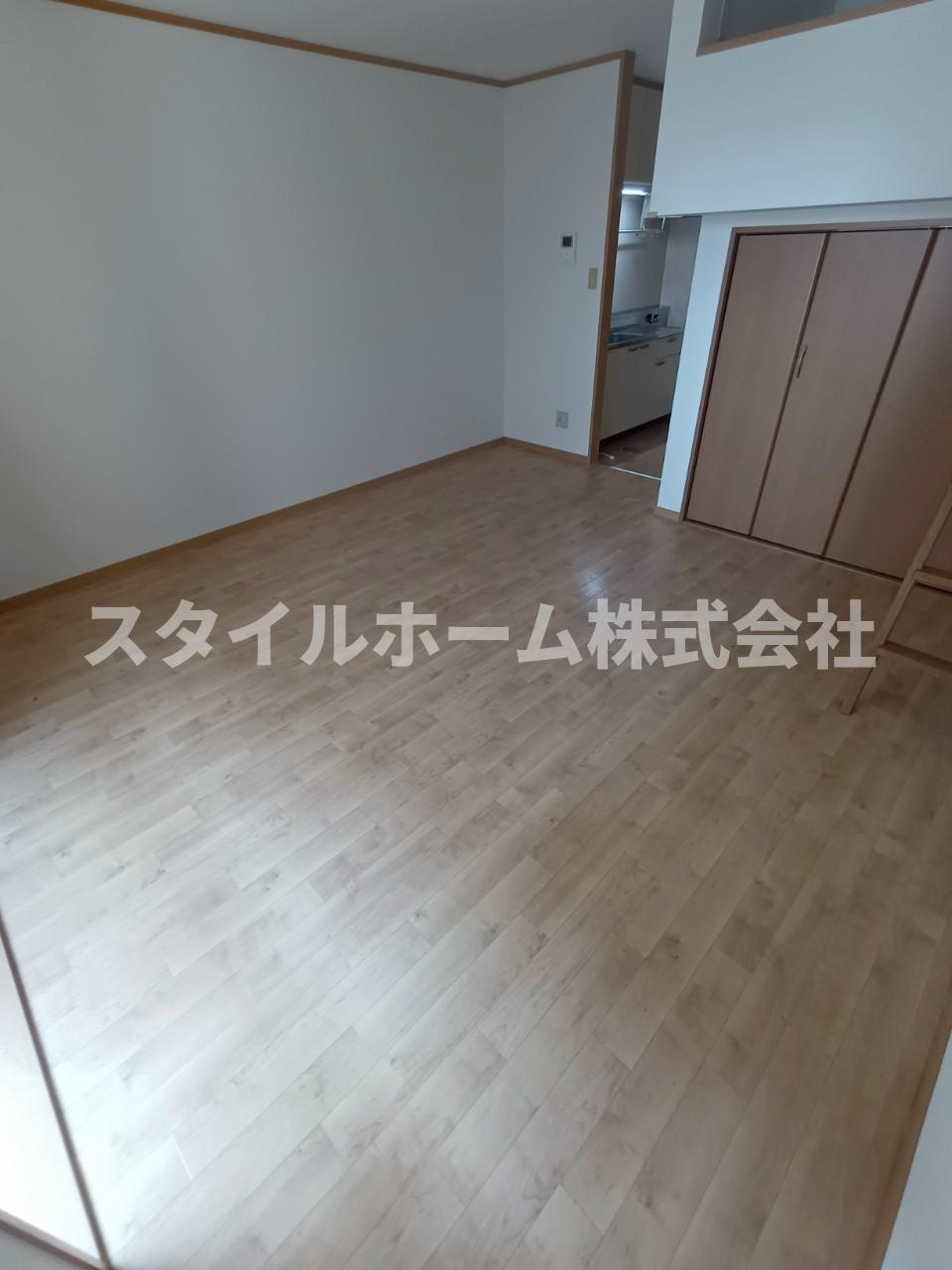 ハイステージ桜Aの居間・リビング
