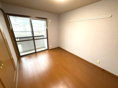 【洋室】 | シャトーショコラ A棟